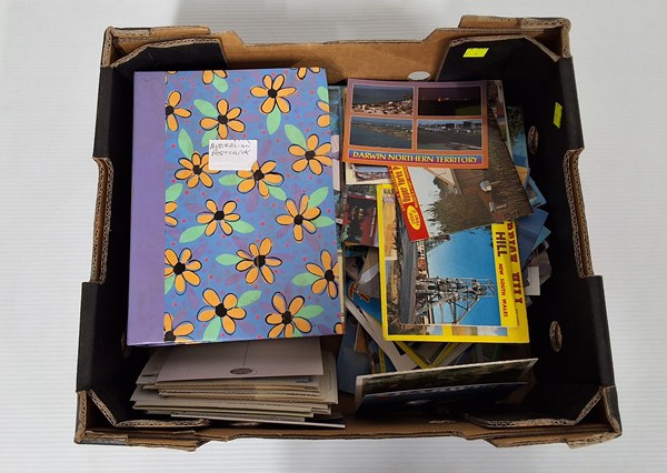 Lot 1301 - POSTCARDS