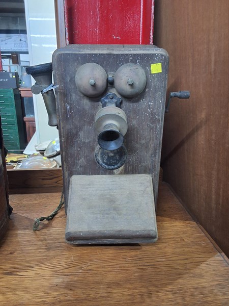 Lot 198 - TELEPHONE