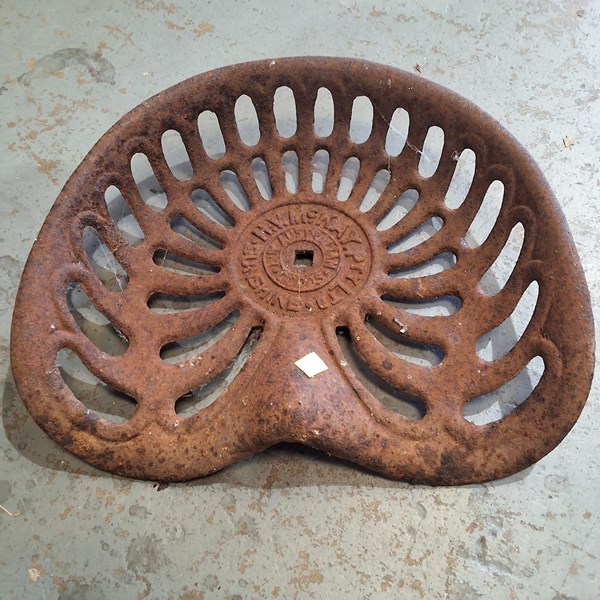 Lot 260 - TRACTOR SEAT