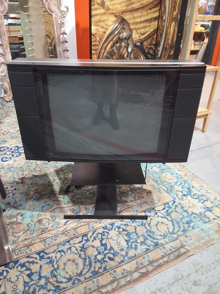 Lot 331 - TELEVISION