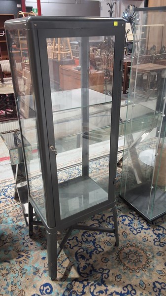 Lot 430 - DISPLAY CABINET