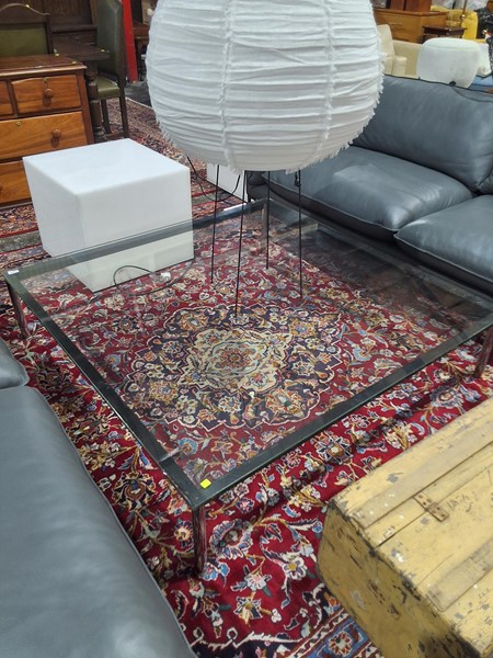 Lot 182 - COFFEE TABLE