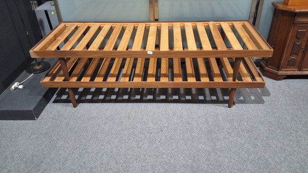 Lot 273 - DAYBEDS