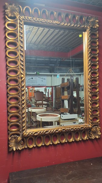 Lot 51 - MIRROR