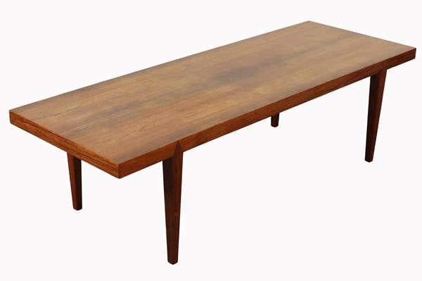 Lot 198 - ROSEWOOD COFFEE TABLE