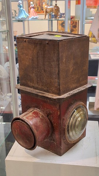 Lot 1314 - RAIL LAMP