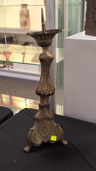 Lot 1342 - CANDLE STICK