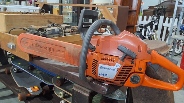 Lot 265 - CHAINSAW