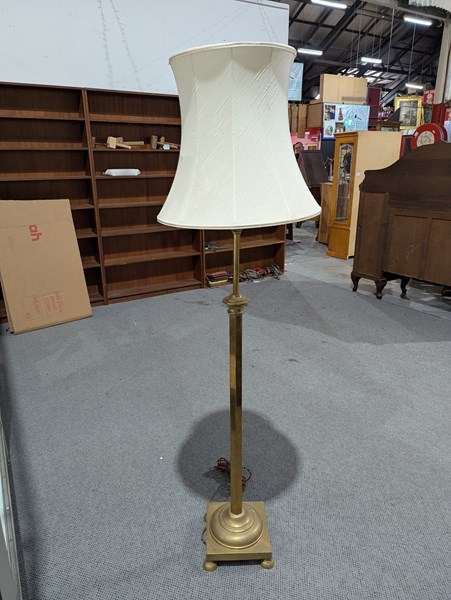 Lot 104 - STANDARD LAMP