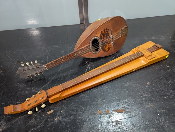 Lot 1298 - STRING INSTRUMENTS