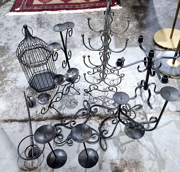 Lot 277 - HOMEWARES