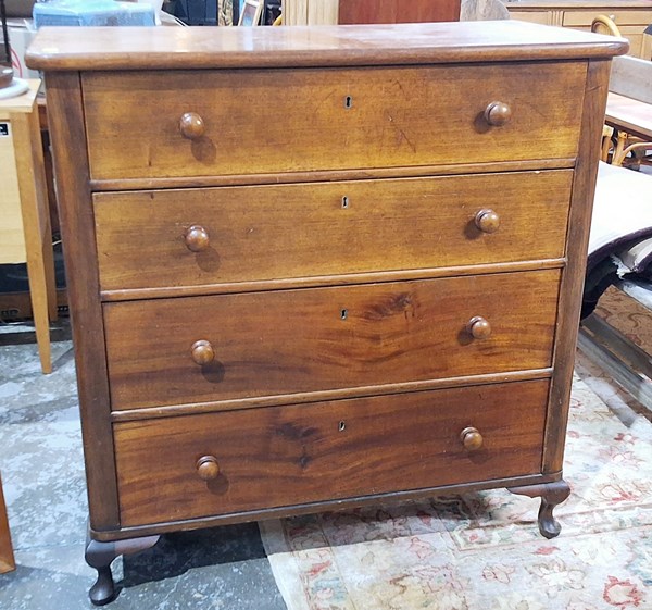 Lot 380 - CHEST OF DRAWERS