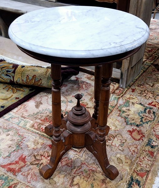 Lot 195 - WINE TABLE