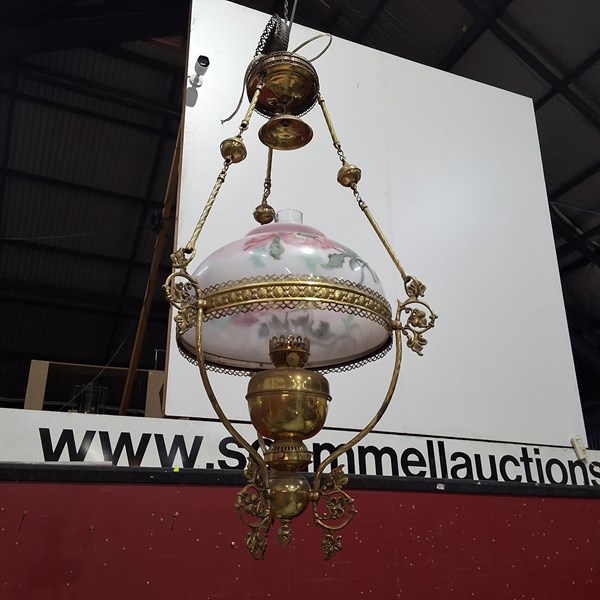 Lot 72 - HANGING LAMP