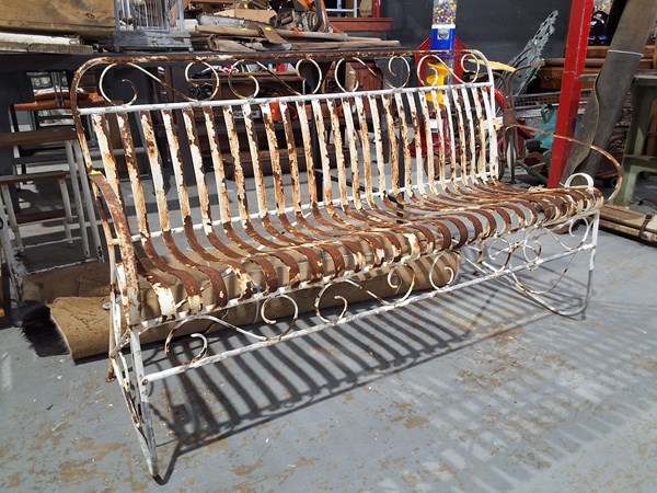 Lot 459 - GARDEN BENCH