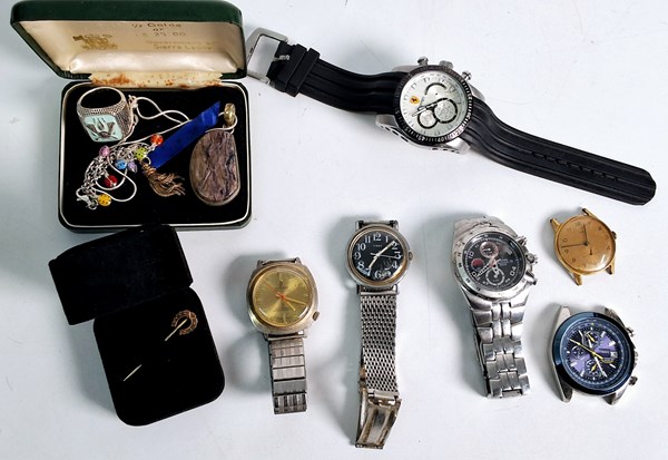Lot 1042 - WATCHES & JEWELLERY