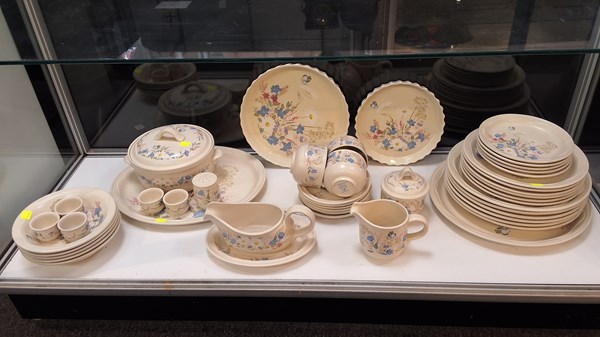 Lot 1321 - POOLE POTTERY