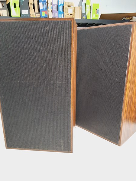 Lot 1243 - SPEAKERS