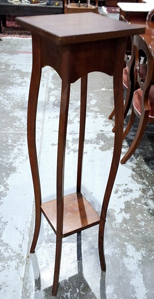 Lot 159 - JARDINIERE STAND