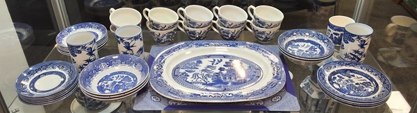 Lot 1171 - BLUE AND WHITE CHINA