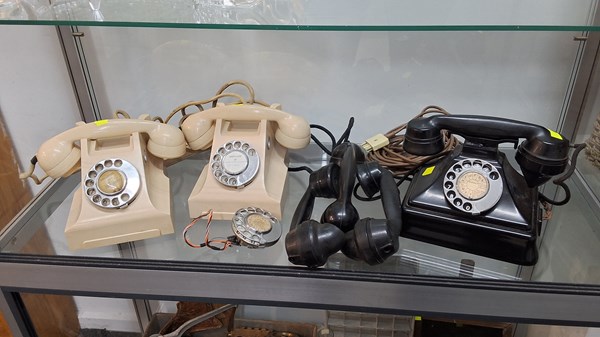 Lot 1375 - TELEPHONE PARTS