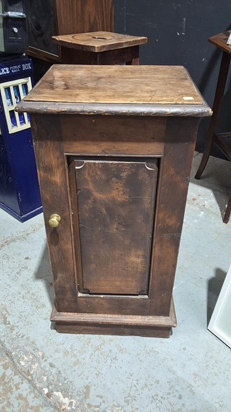 Lot 224 - POT CUPBOARD