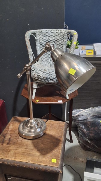Lot 398 - TABLE LAMP
