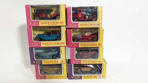 Lot 110 - MATCHBOX CARS