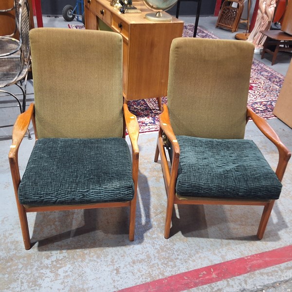 Lot 34 - ARMCHAIRS