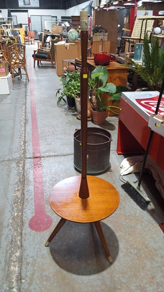 Lot 1 - STANDARD LAMP