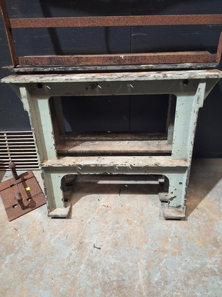 Lot 423 - WORKBENCH LEGS