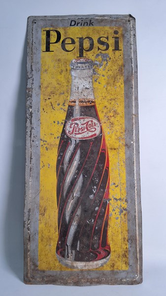 Lot 1081 - PEPSI SIGN