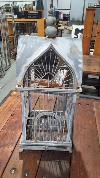 Lot 235 - BIRDCAGE