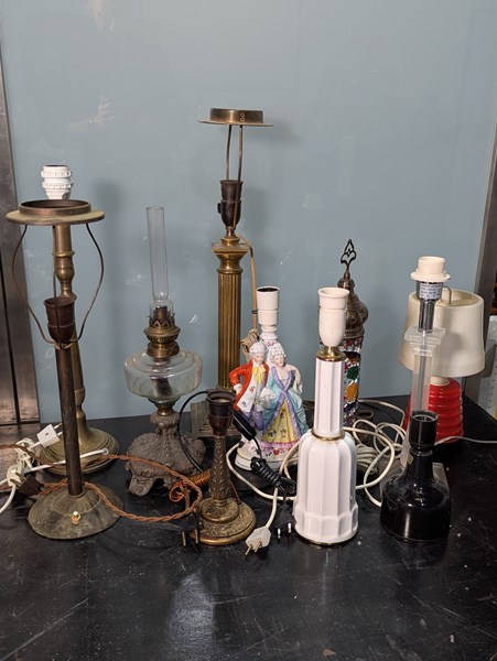 Lot 188 - TABLE LAMPS