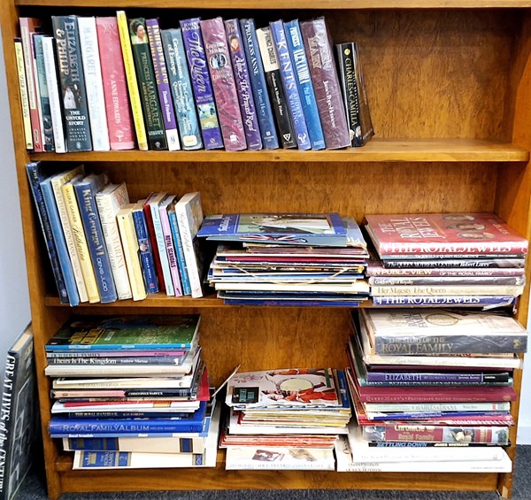 Lot 1370 - ROYALTY BOOKS