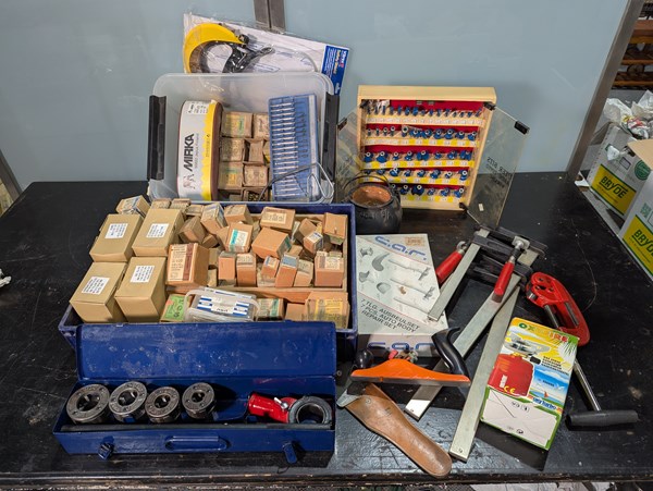 Lot 337 - TOOL LOT