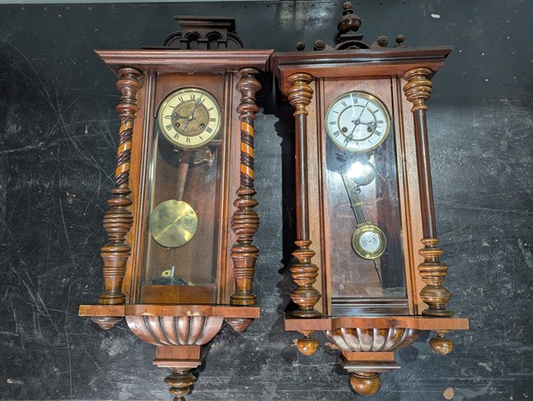 Lot 69 - WALL CLOCKS
