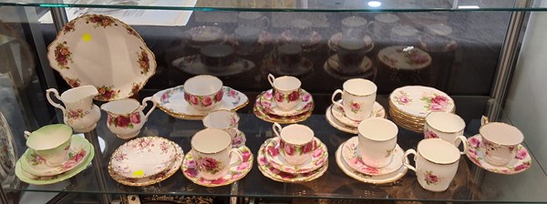 Lot 1133 - ROYAL ALBERT