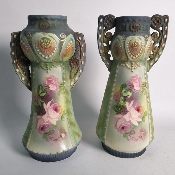 Lot 1262 - MANTEL VASES