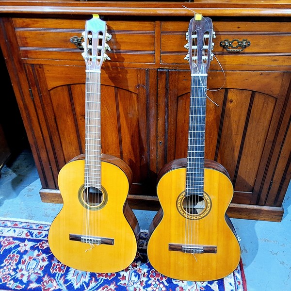 Lot 17 - ACOUSTIC GUITARS