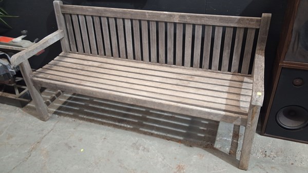 Lot 442 - BENCH SEAT