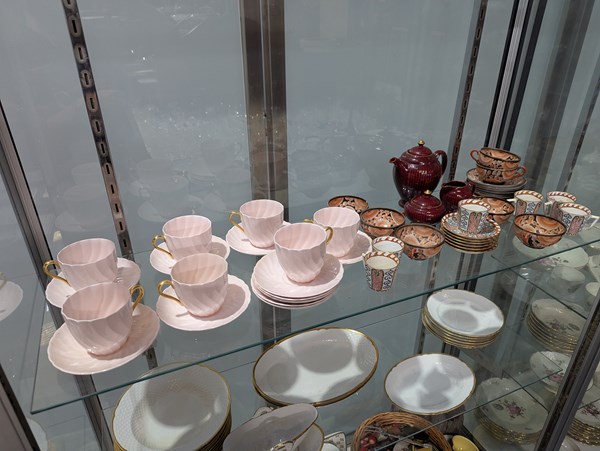 Lot 301 - TRIO SETS