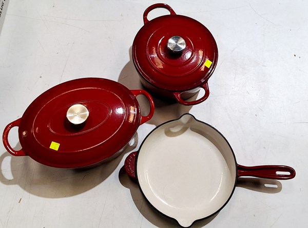 Lot 1204 - COOKWARE