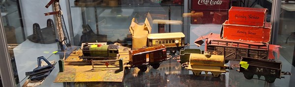 Lot 1406 - MODEL TRAINS