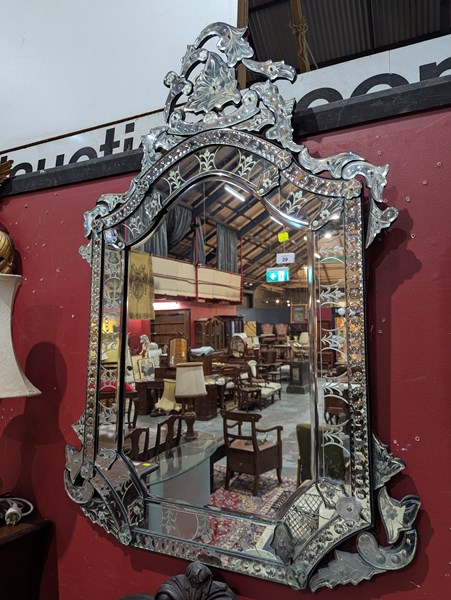Lot 39 - VENETIAN MIRROR