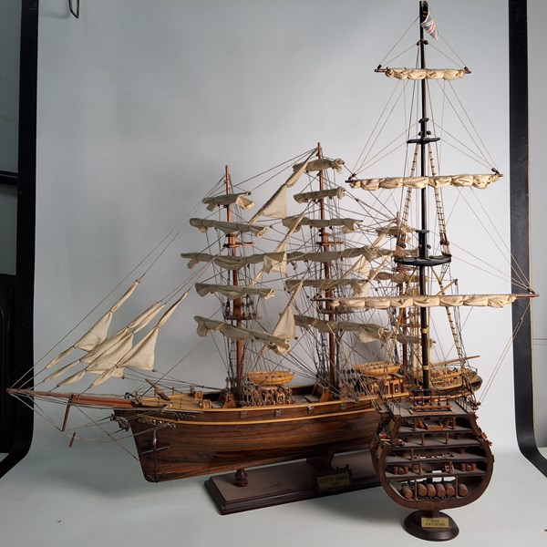 Lot 1350 - BOAT MODELS