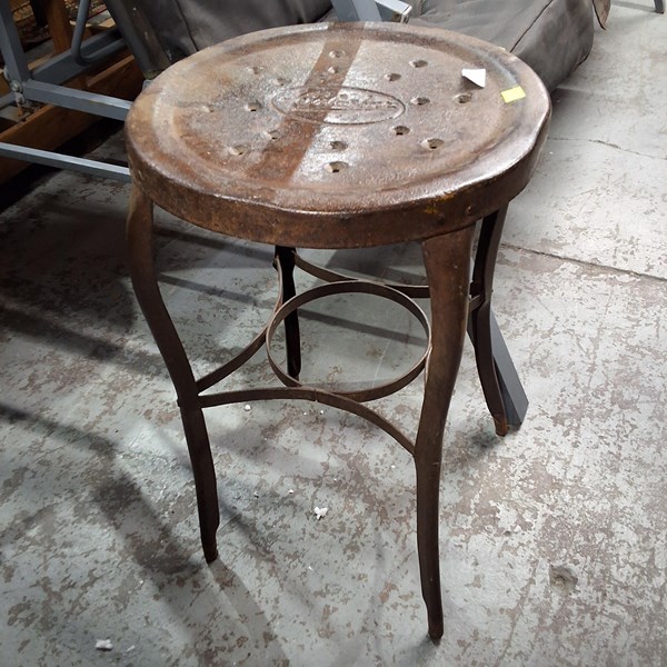 Lot 79 - STOOL