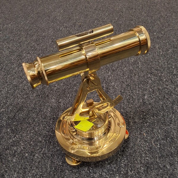 Lot 1233 - SEXTANT