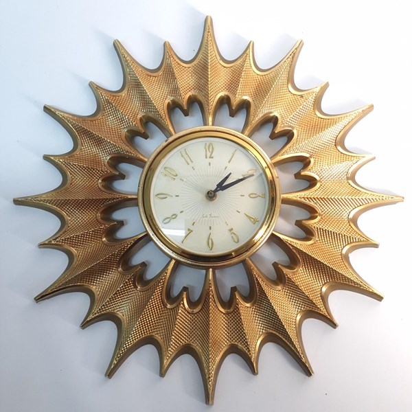 Lot 1096 - WALL CLOCK