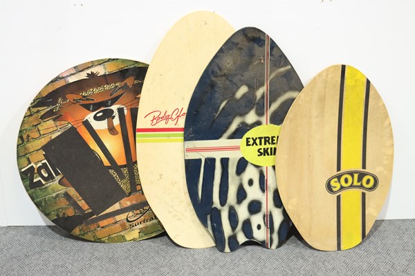 Lot 340 - SKIMBOARDS